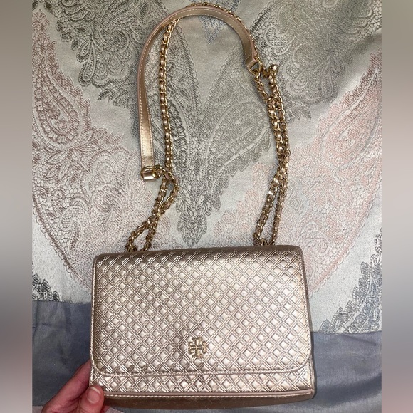 Tory Burch Marion Shrunken Shoulder Bag - Picture 4 of 7